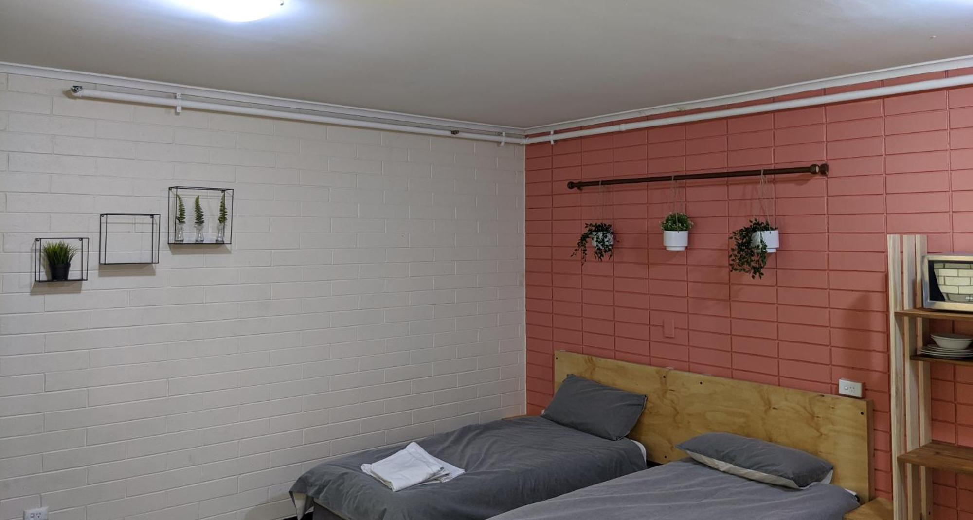 West End Motel & Backpackers Adelaide Eksteriør billede